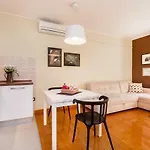 City Stylish Apartment